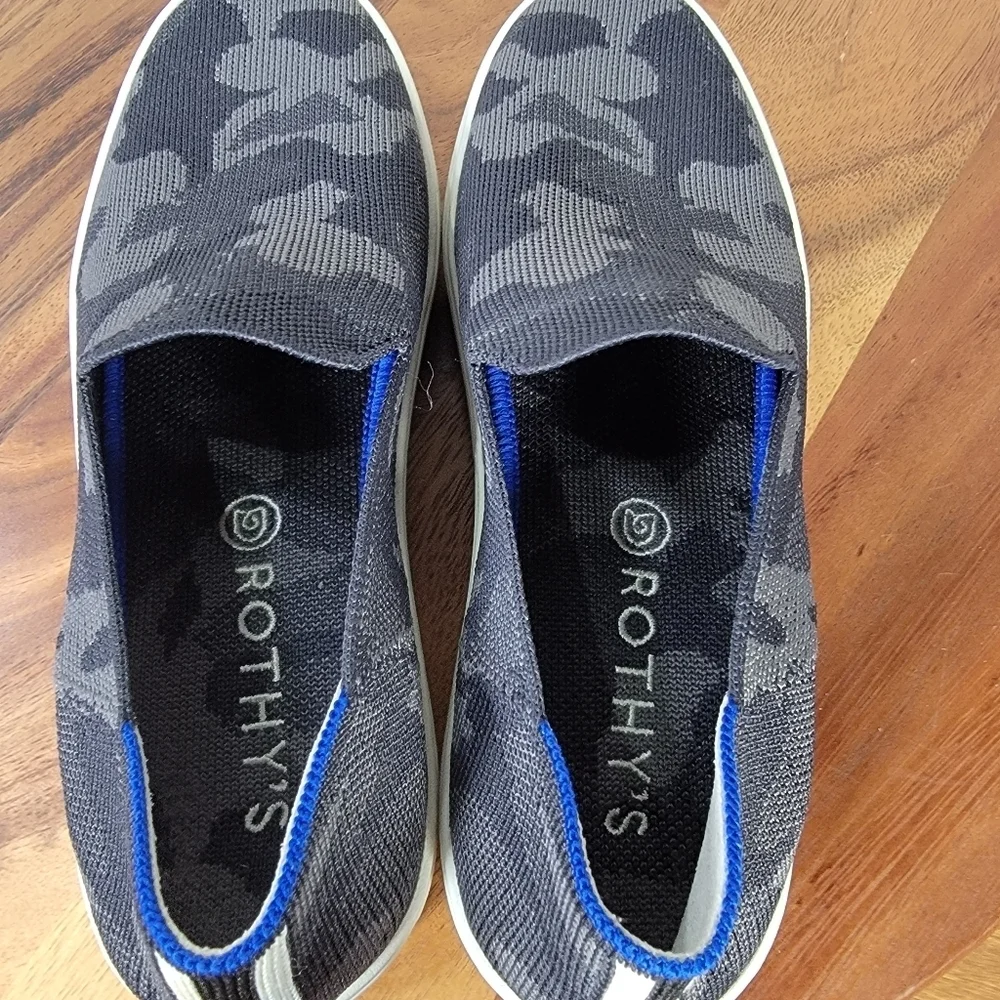 Rothys Camouflage Slip-On Sneakers Size 8.5 Recycled Knit Loafers Casual
